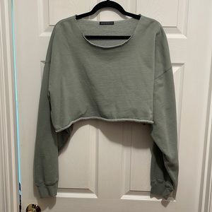 Brandy Melville Cropped Pullover Sweatshirt | one size | green